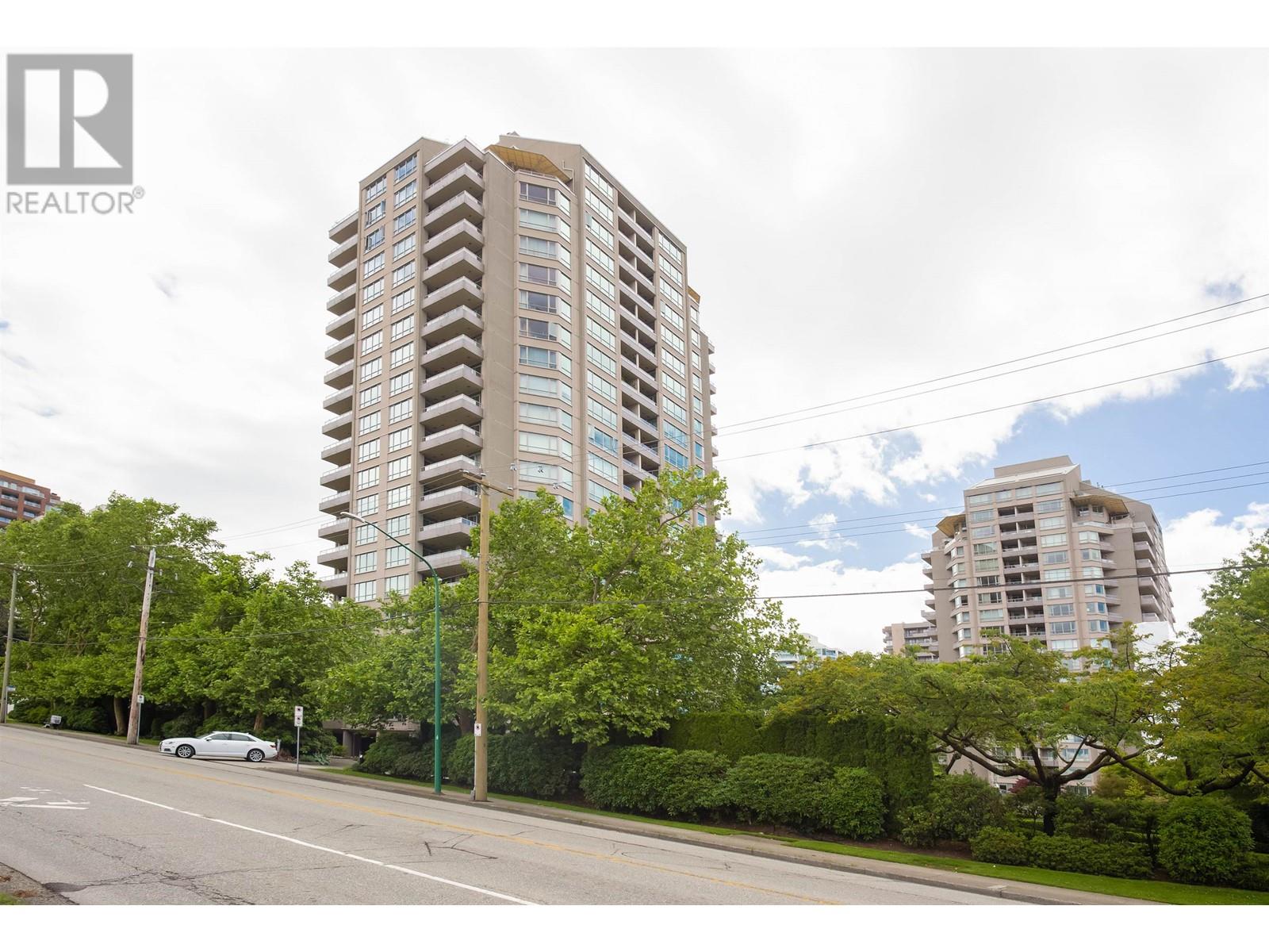 Listing Picture 33 of 38 : 2102 6055 NELSON AVENUE, Burnaby / 本拿比 - 魯藝地產 Yvonne Lu Group - MLS Medallion Club Member