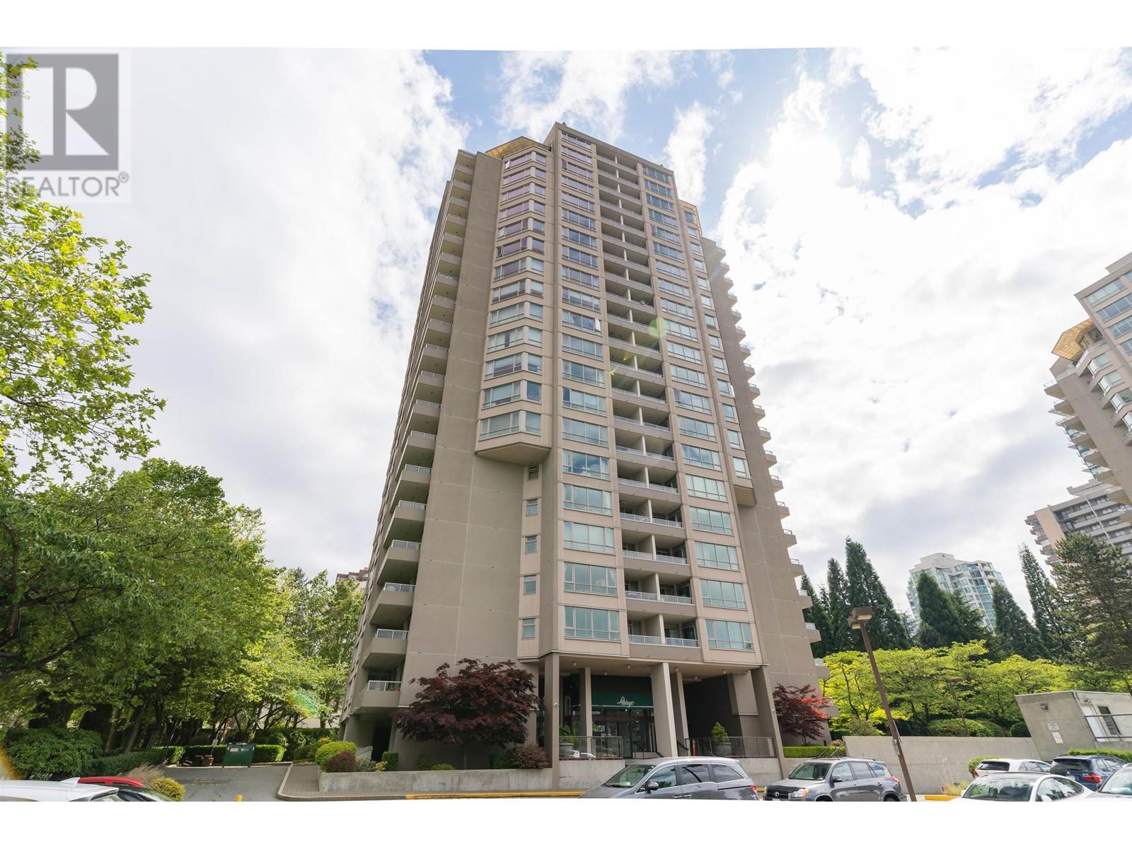 Listing Picture 34 of 38 : 2102 6055 NELSON AVENUE, Burnaby / 本拿比 - 魯藝地產 Yvonne Lu Group - MLS Medallion Club Member