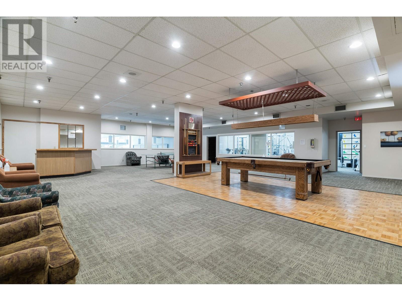 Listing Picture 36 of 38 : 2102 6055 NELSON AVENUE, Burnaby / 本拿比 - 魯藝地產 Yvonne Lu Group - MLS Medallion Club Member