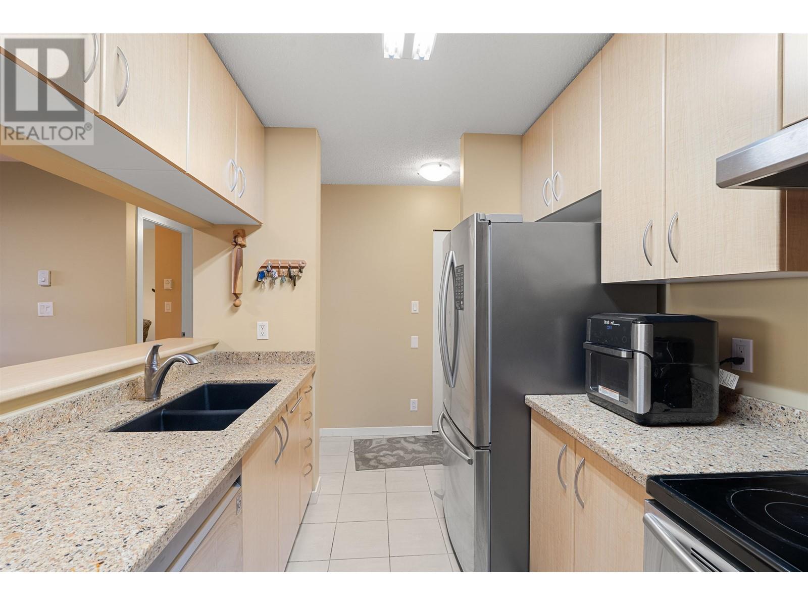 307 3638 Vanness Avenue, Vancouver, British Columbia  V5R 6H6 - Photo 12 - R2957961