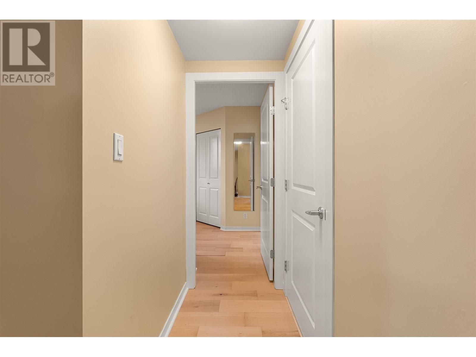 307 3638 Vanness Avenue, Vancouver, British Columbia  V5R 6H6 - Photo 4 - R2957961