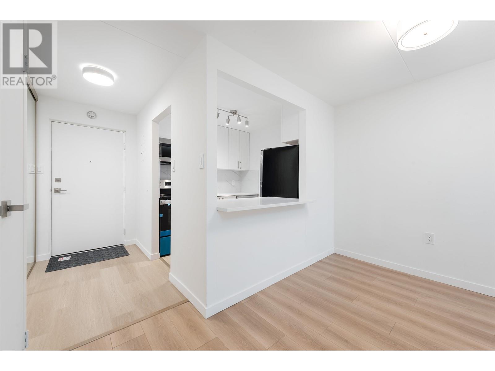 Listing Picture 15 of 37 : 606 6651 MINORU BOULEVARD, Richmond / 烈治文 - 魯藝地產 Yvonne Lu Group - MLS Medallion Club Member
