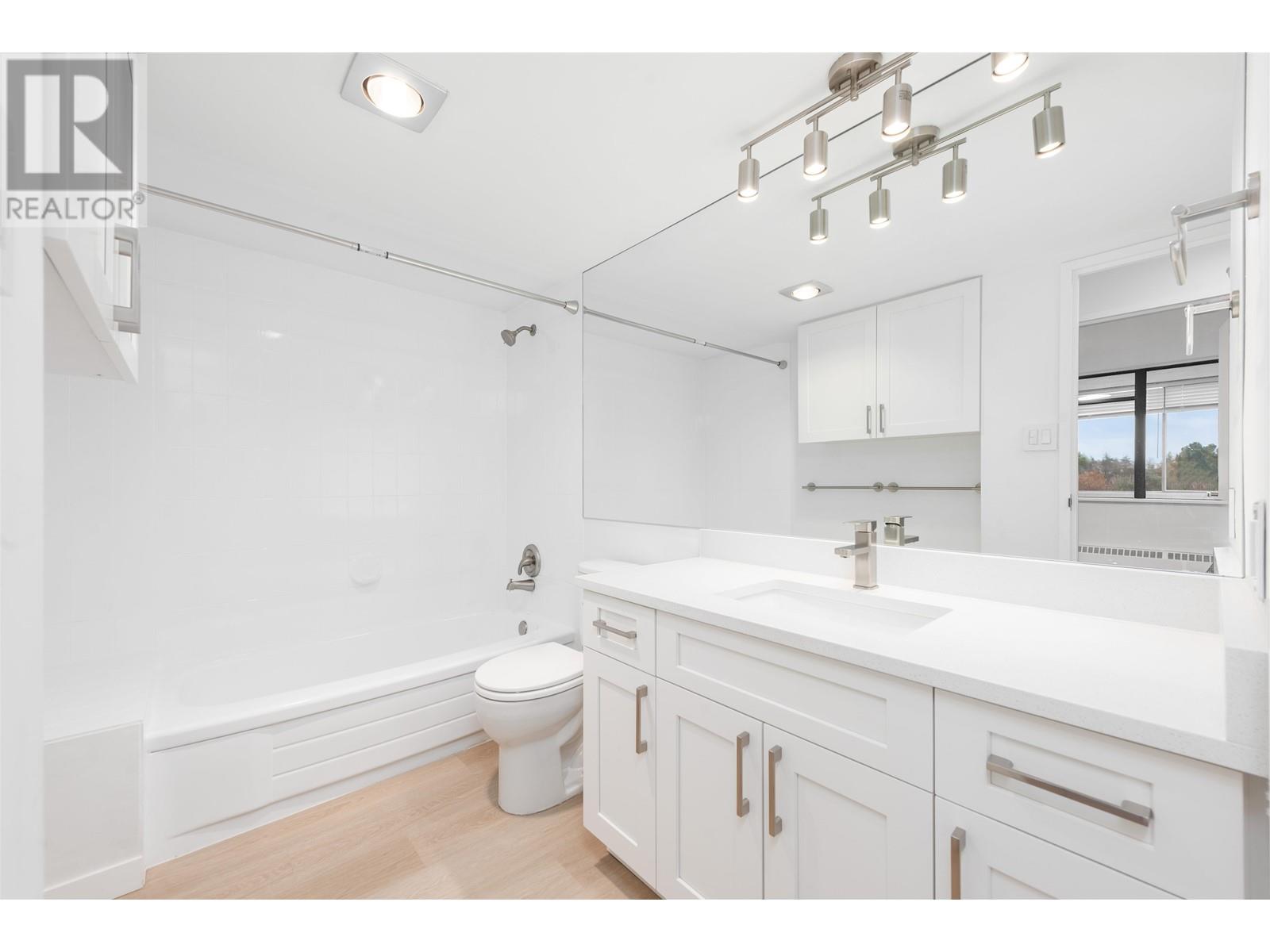 Listing Picture 20 of 37 : 606 6651 MINORU BOULEVARD, Richmond / 烈治文 - 魯藝地產 Yvonne Lu Group - MLS Medallion Club Member