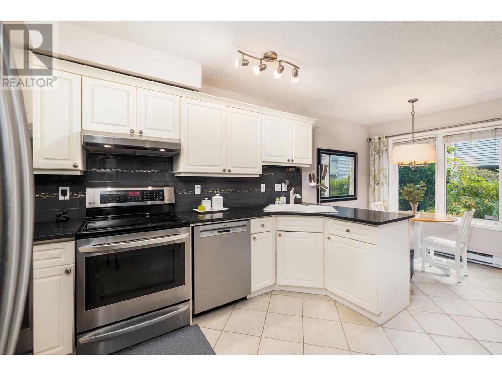 1539 Bowser Avenue, North Vancouver, British Columbia  V7P 2Y4 - Photo 16 - R2957989