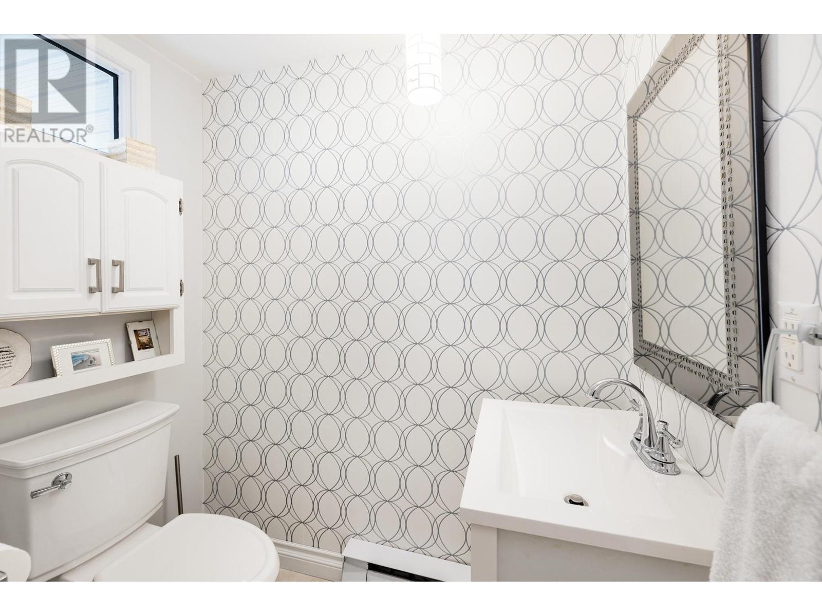 1539 Bowser Avenue, North Vancouver, British Columbia  V7P 2Y4 - Photo 23 - R2957989