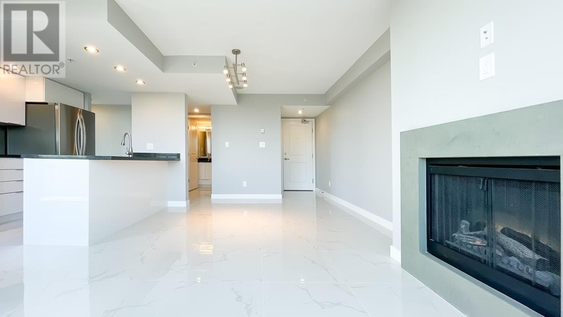 Listing Picture 5 of 29 : 1708 9180 HEMLOCK DRIVE, Richmond / 烈治文 - 魯藝地產 Yvonne Lu Group - MLS Medallion Club Member
