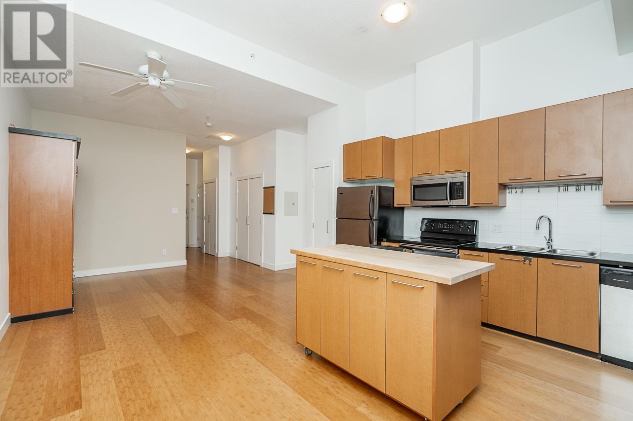 Listing Picture 14 of 39 : 105 205 E 10TH AVENUE, Vancouver / 溫哥華 - 魯藝地產 Yvonne Lu Group - MLS Medallion Club Member