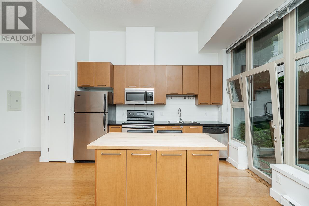 Listing Picture 18 of 39 : 105 205 E 10TH AVENUE, Vancouver / 溫哥華 - 魯藝地產 Yvonne Lu Group - MLS Medallion Club Member