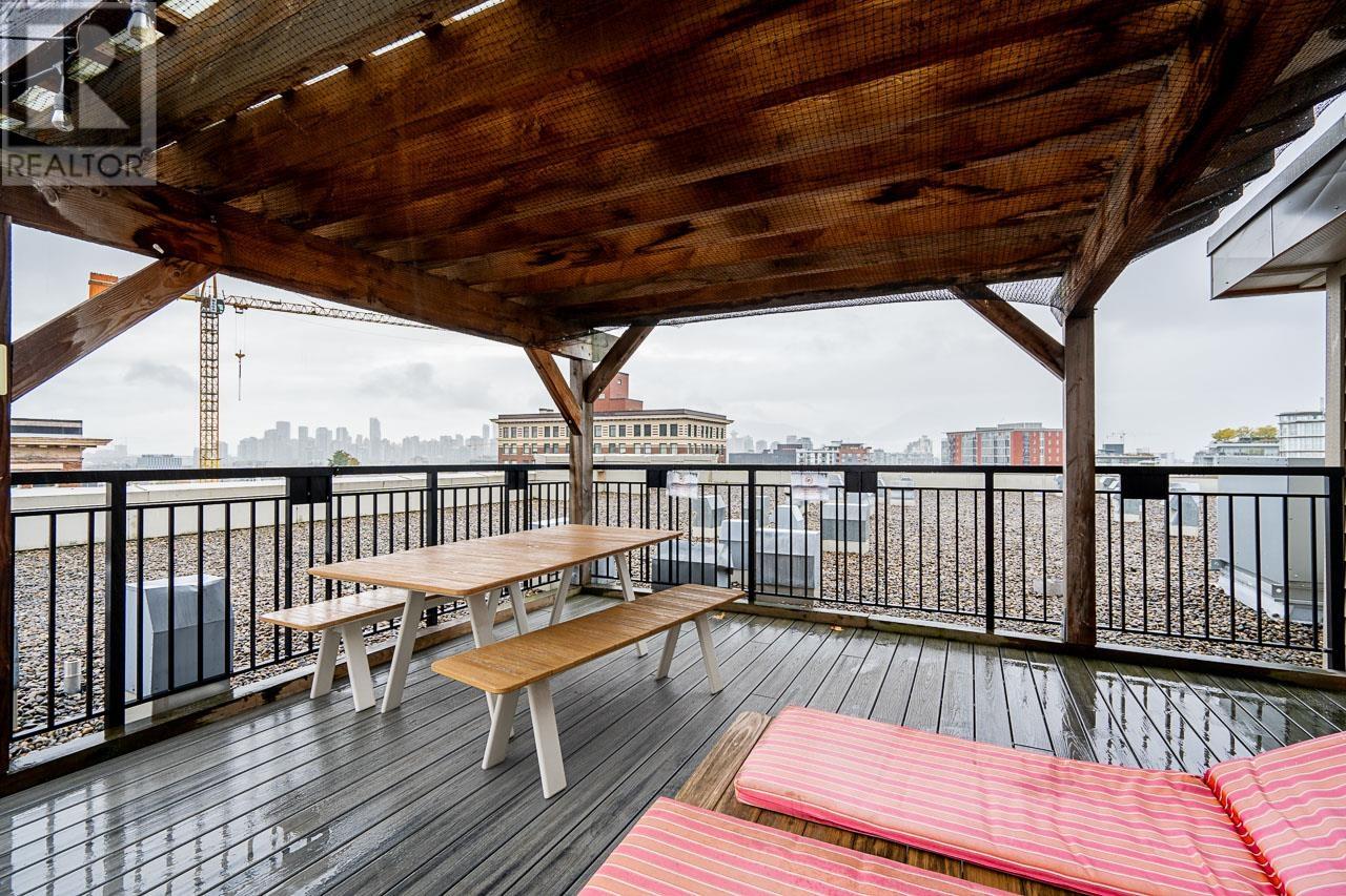 Listing Picture 31 of 39 : 105 205 E 10TH AVENUE, Vancouver / 溫哥華 - 魯藝地產 Yvonne Lu Group - MLS Medallion Club Member