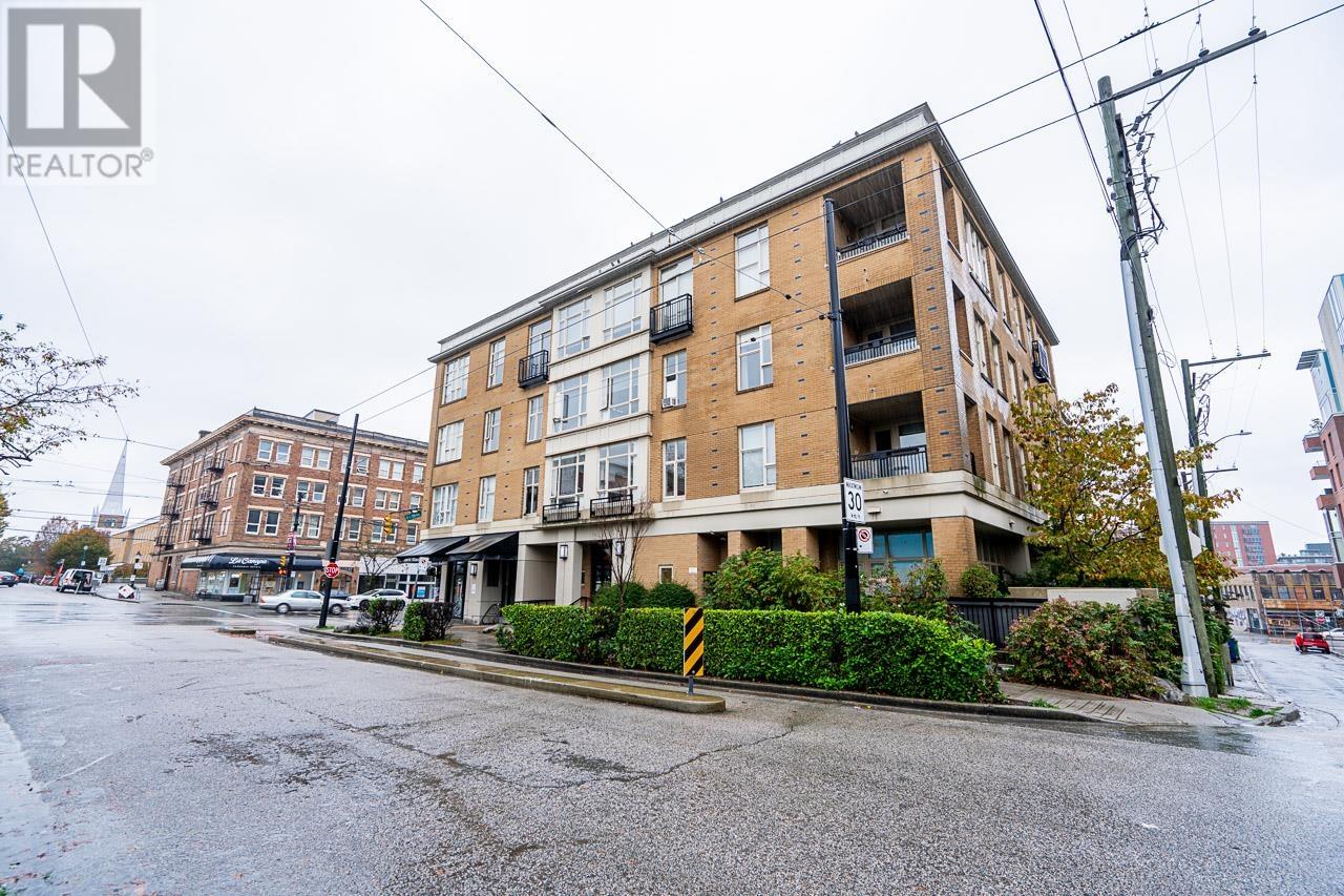 Listing Picture 32 of 39 : 105 205 E 10TH AVENUE, Vancouver / 溫哥華 - 魯藝地產 Yvonne Lu Group - MLS Medallion Club Member