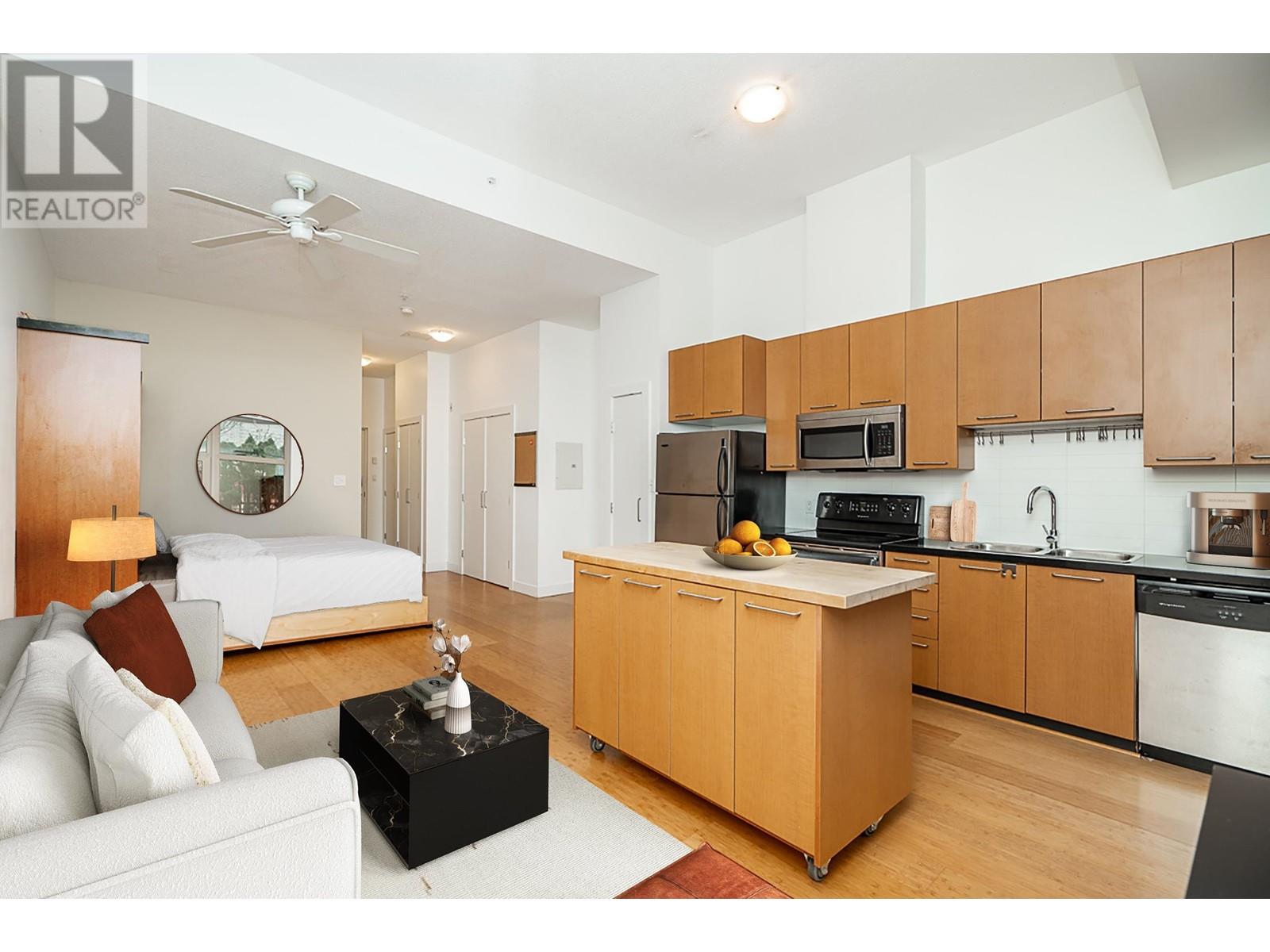 Listing Picture 5 of 39 : 105 205 E 10TH AVENUE, Vancouver / 溫哥華 - 魯藝地產 Yvonne Lu Group - MLS Medallion Club Member