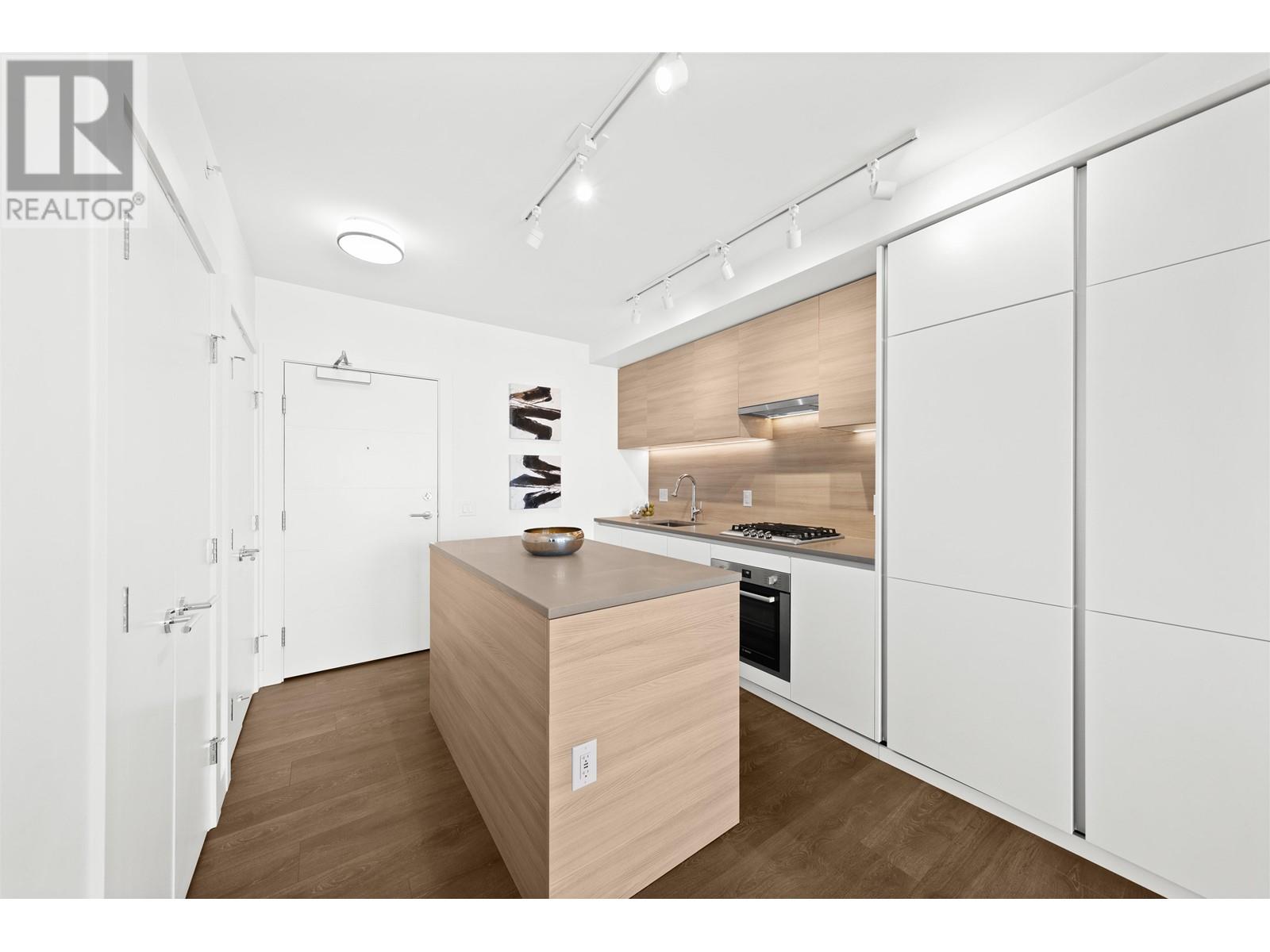 1208 652 Whiting Way, Coquitlam, British Columbia  V3J 0K3 - Photo 14 - R2957997