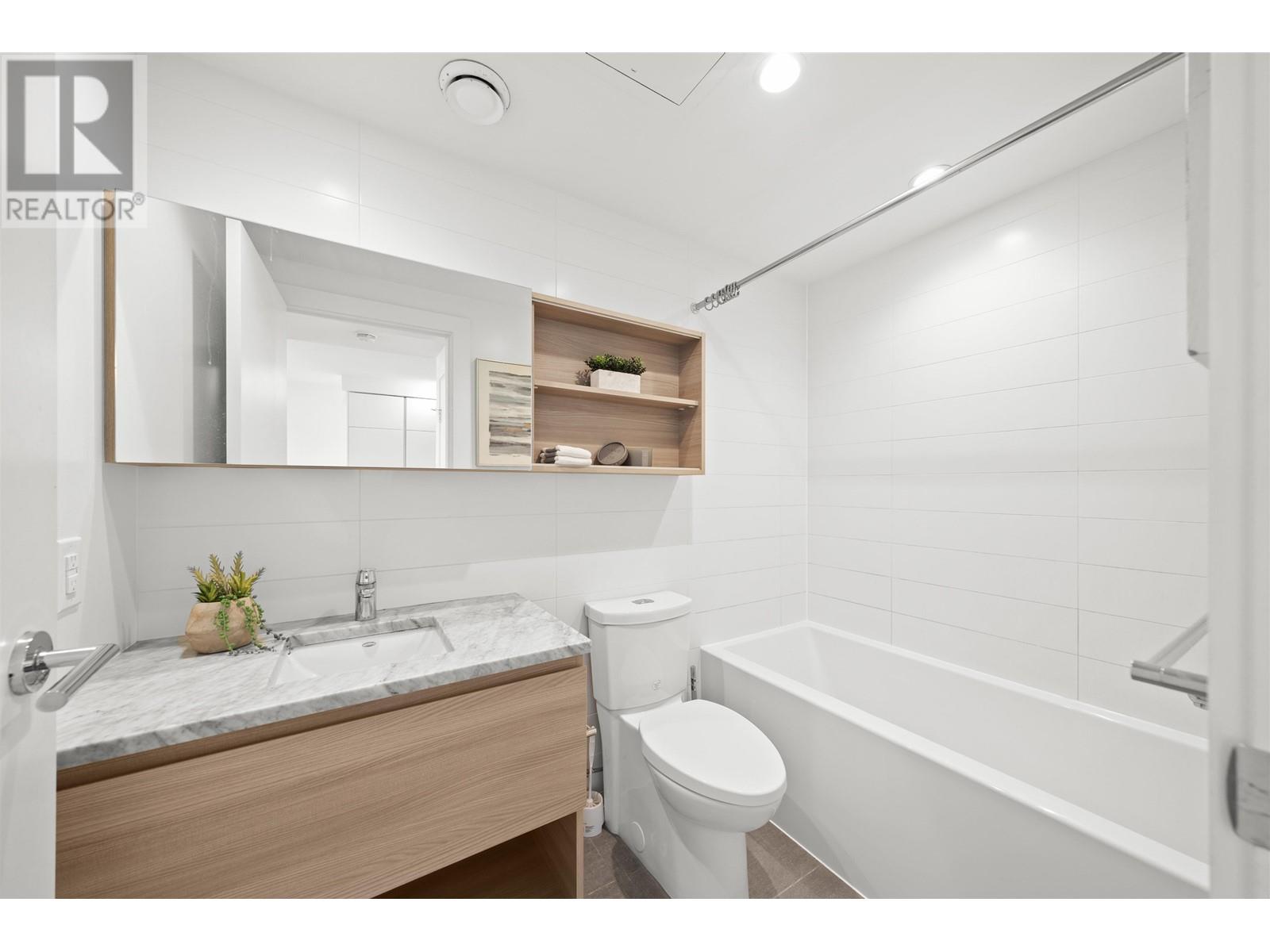 1208 652 Whiting Way, Coquitlam, British Columbia  V3J 0K3 - Photo 20 - R2957997