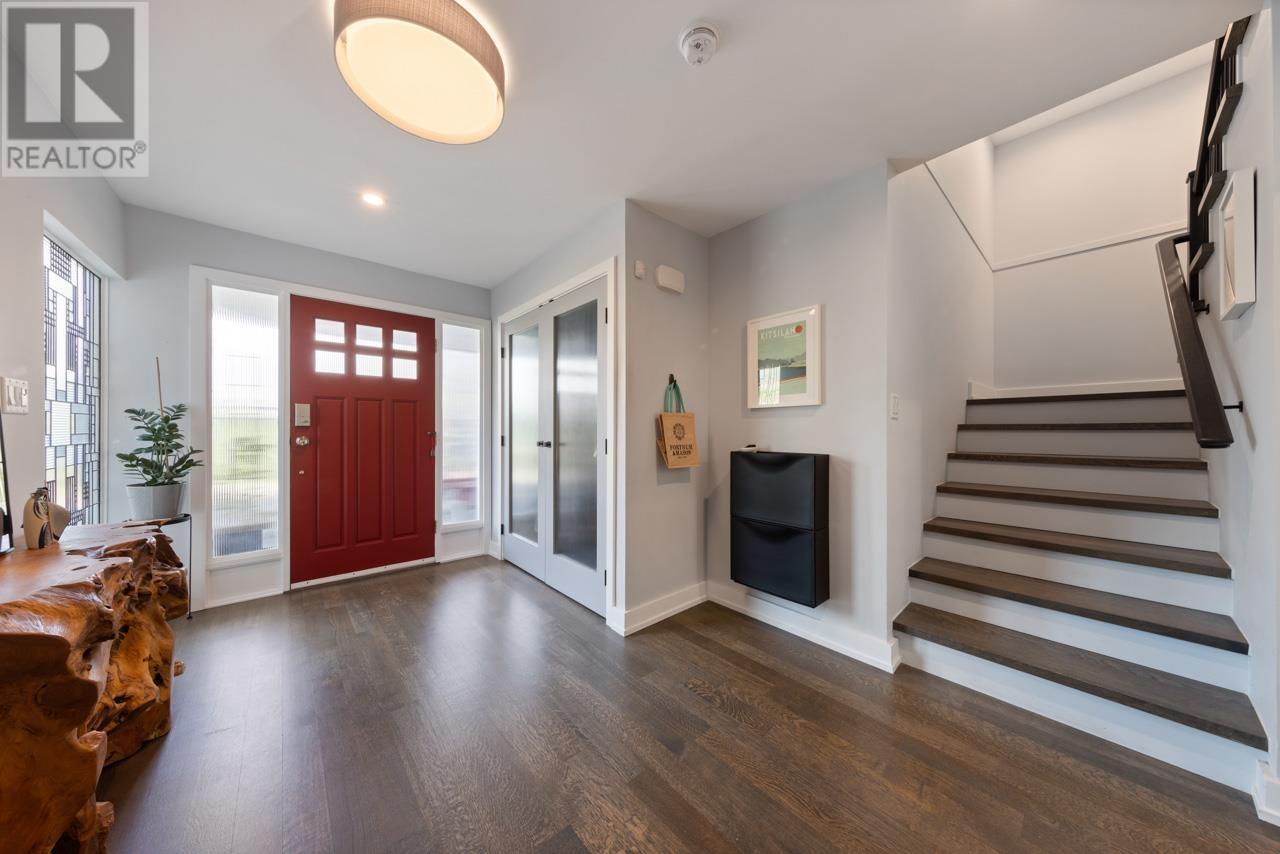 Listing Picture 30 of 38 : 1594 ISLAND PARK WALK, Vancouver / 溫哥華 - 魯藝地產 Yvonne Lu Group - MLS Medallion Club Member