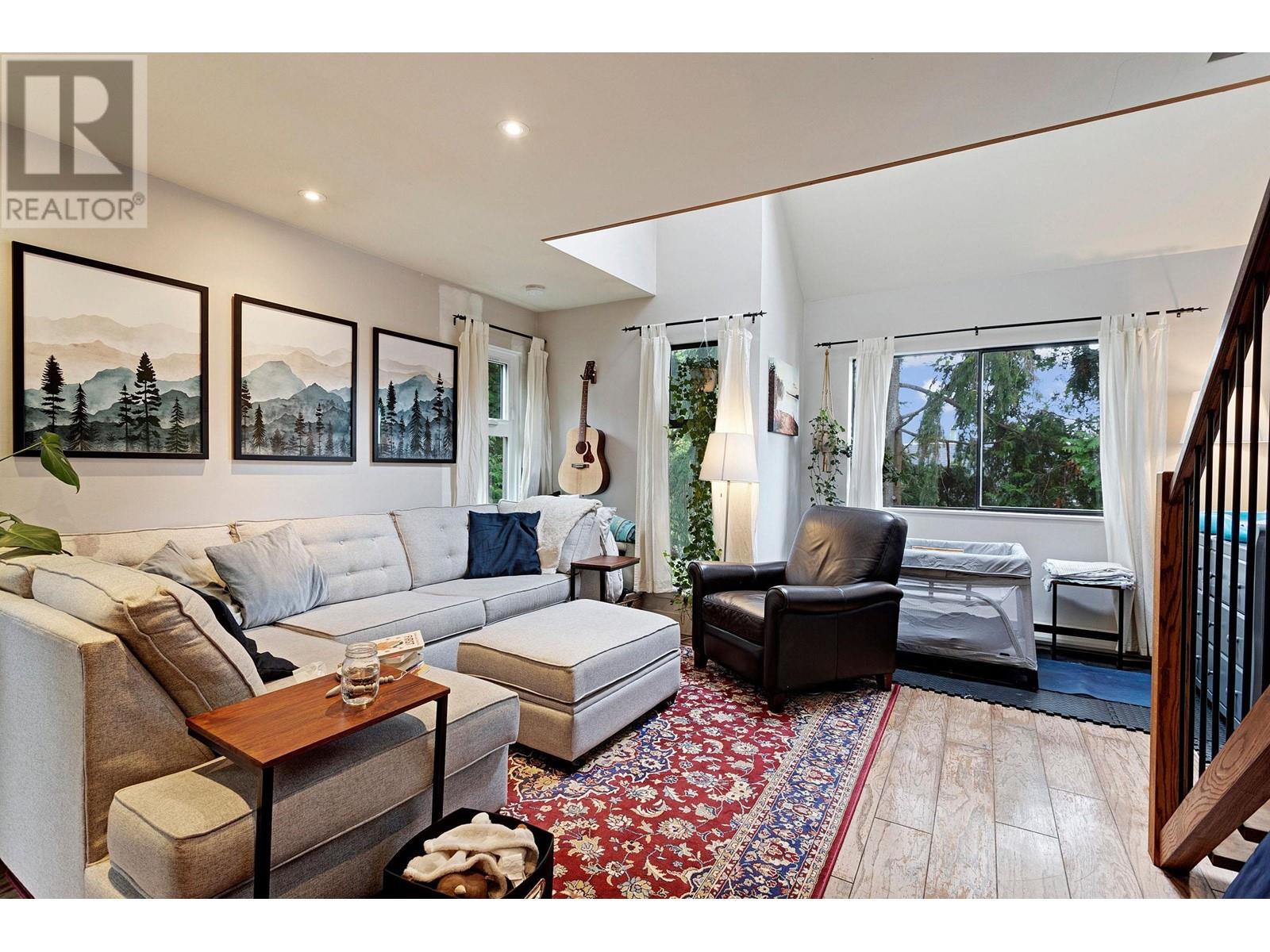 301 2001 Balsam Street, Vancouver, British Columbia  V6K 4L6 - Photo 2 - R2958029