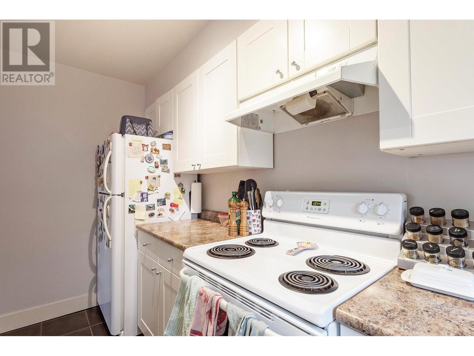 301 2001 Balsam Street, Vancouver, British Columbia  V6K 4L6 - Photo 8 - R2958029