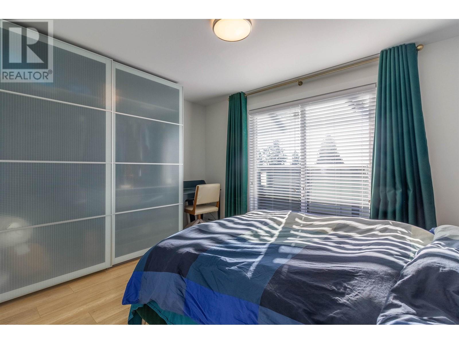 Listing Picture 16 of 36 : 16 6288 BERESFORD STREET, Burnaby / 本拿比 - 魯藝地產 Yvonne Lu Group - MLS Medallion Club Member