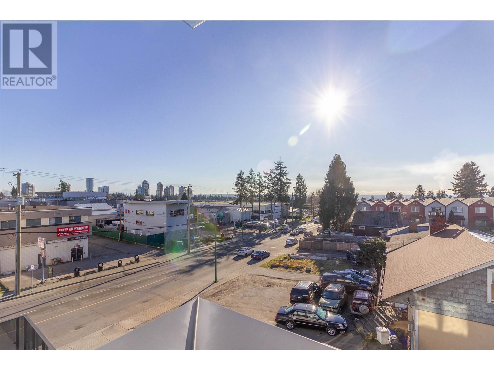 Listing Picture 21 of 36 : 16 6288 BERESFORD STREET, Burnaby / 本拿比 - 魯藝地產 Yvonne Lu Group - MLS Medallion Club Member