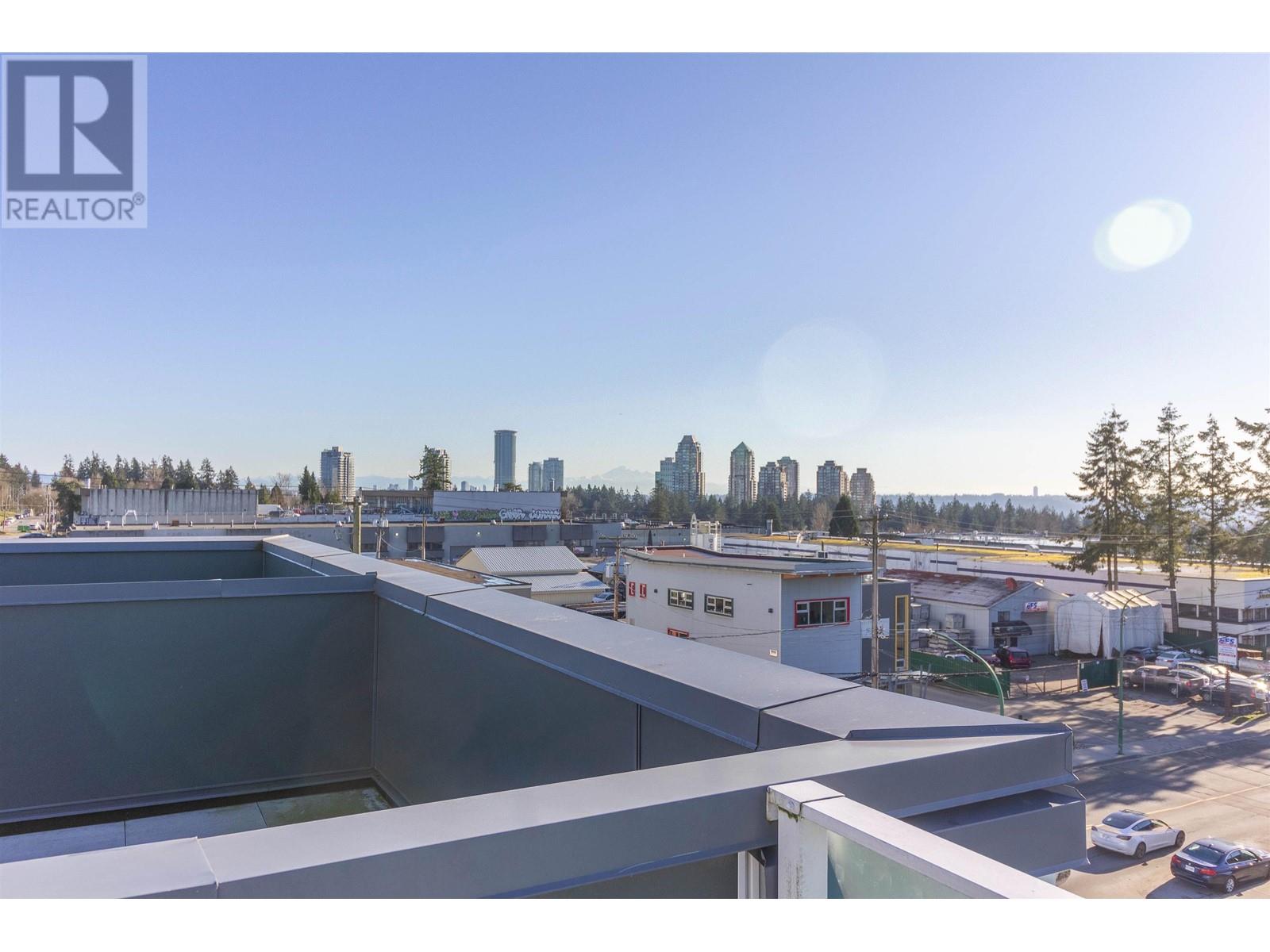 Listing Picture 30 of 36 : 16 6288 BERESFORD STREET, Burnaby / 本拿比 - 魯藝地產 Yvonne Lu Group - MLS Medallion Club Member