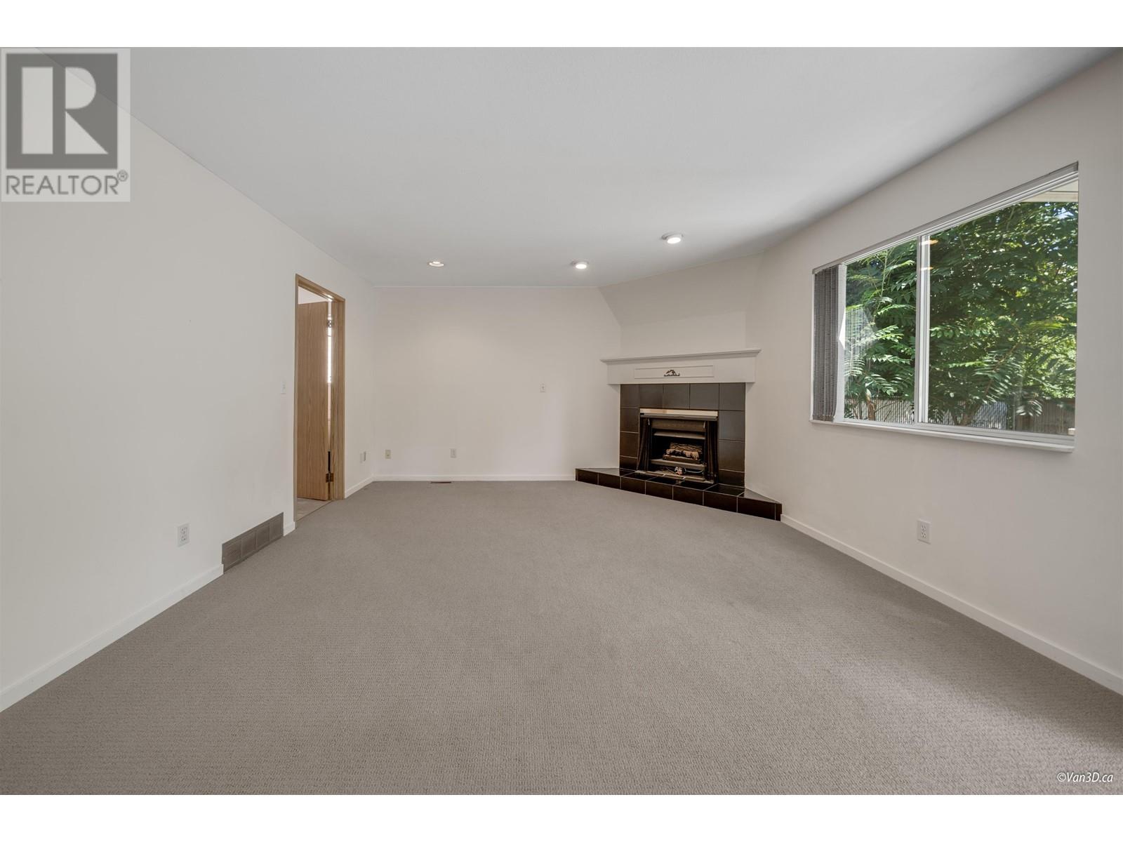 1145 Woodbine Place, Coquitlam, British Columbia  V3B 7A1 - Photo 7 - R2958057