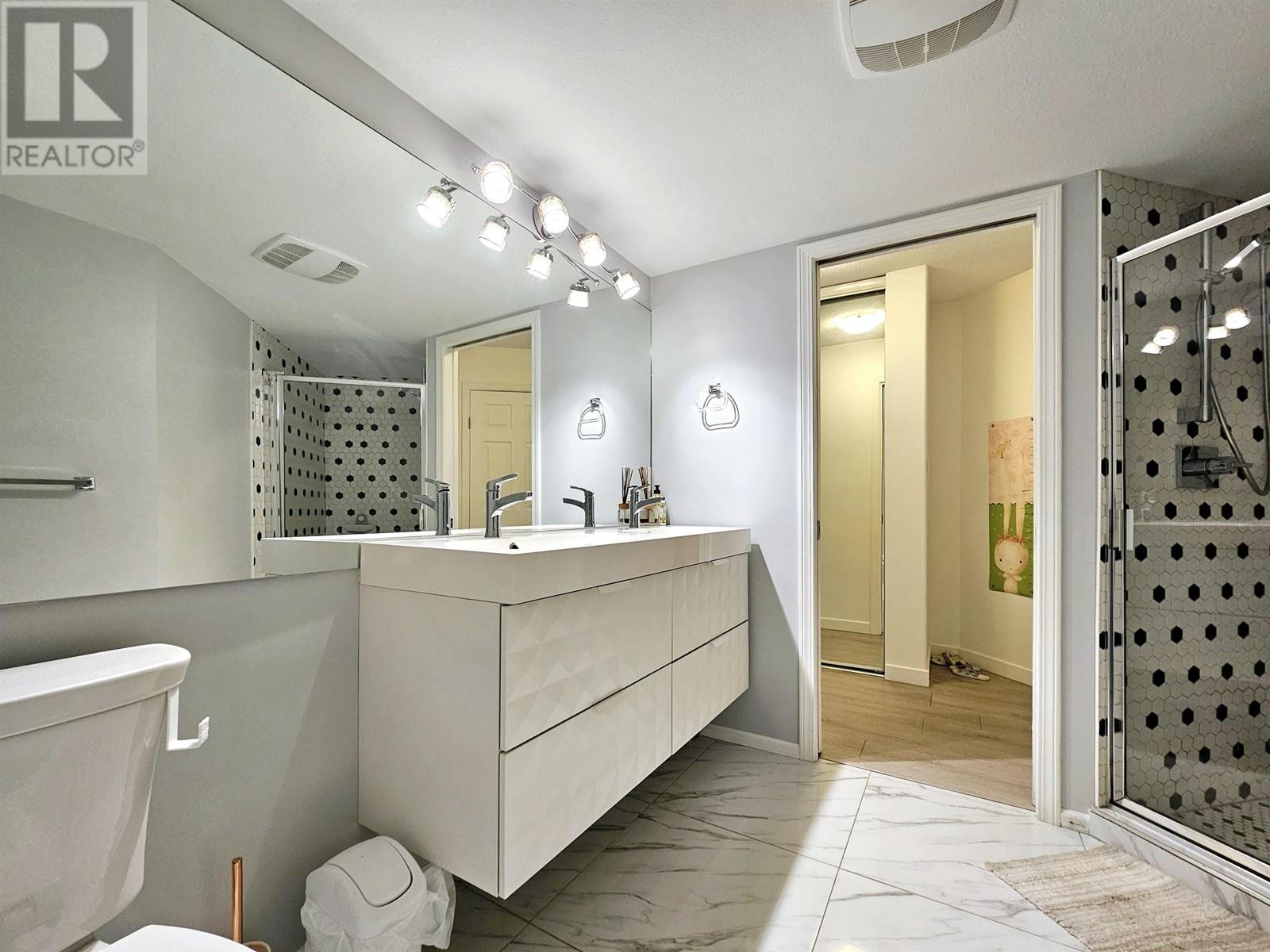 Listing Picture 12 of 23 : 106 8120 BENNETT ROAD, Richmond / 烈治文 - 魯藝地產 Yvonne Lu Group - MLS Medallion Club Member