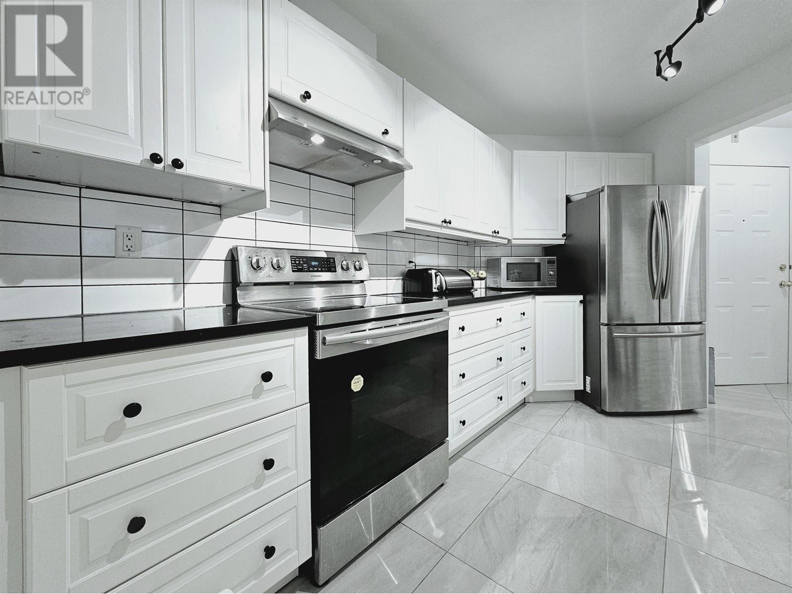 Listing Picture 7 of 23 : 106 8120 BENNETT ROAD, Richmond / 烈治文 - 魯藝地產 Yvonne Lu Group - MLS Medallion Club Member