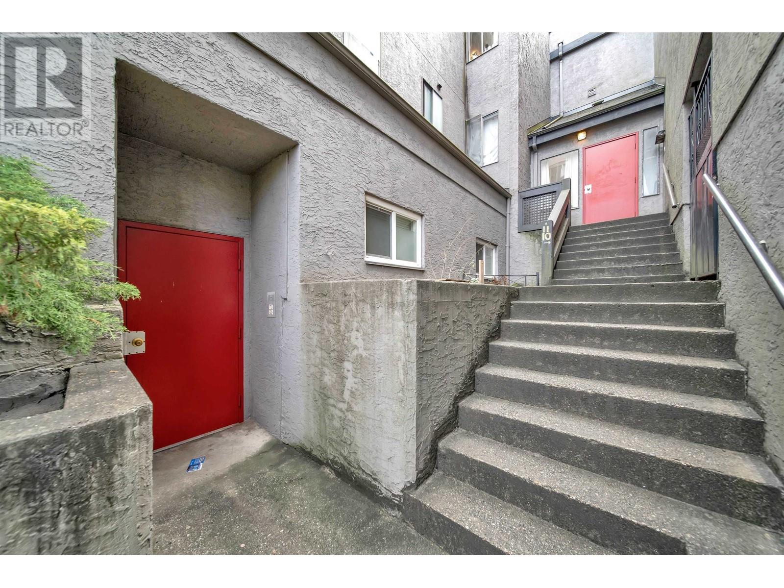 Listing Picture 21 of 23 : 2 862 E BROADWAY, Vancouver / 溫哥華 - 魯藝地產 Yvonne Lu Group - MLS Medallion Club Member