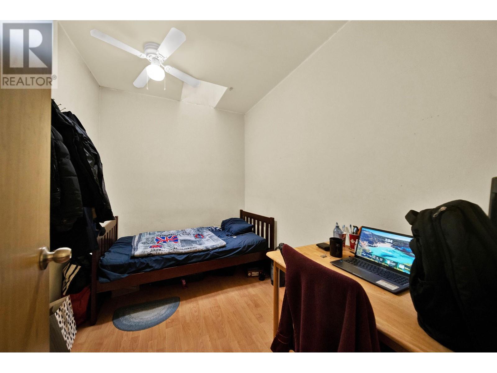 Listing Picture 20 of 23 : 2 862 E BROADWAY, Vancouver / 溫哥華 - 魯藝地產 Yvonne Lu Group - MLS Medallion Club Member