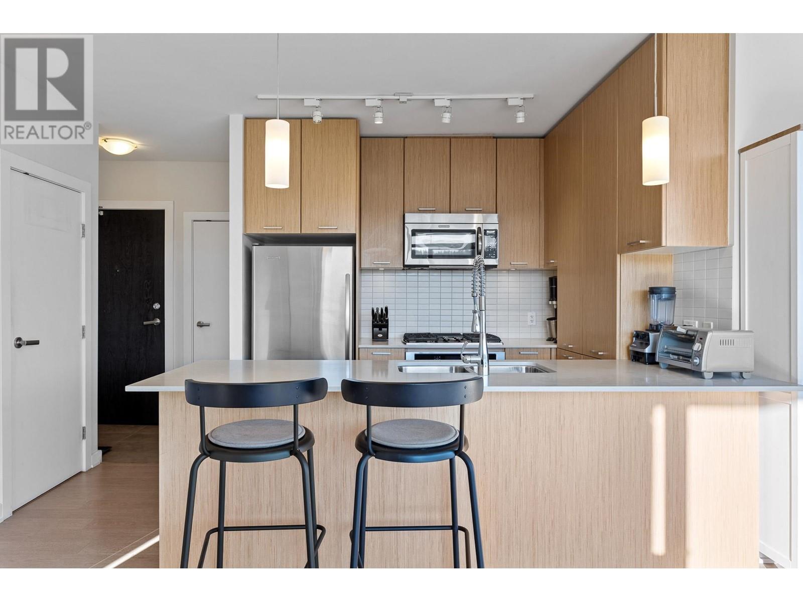 2407 301 Capilano Road, Port Moody, British Columbia  V3H 0G6 - Photo 17 - R2957922