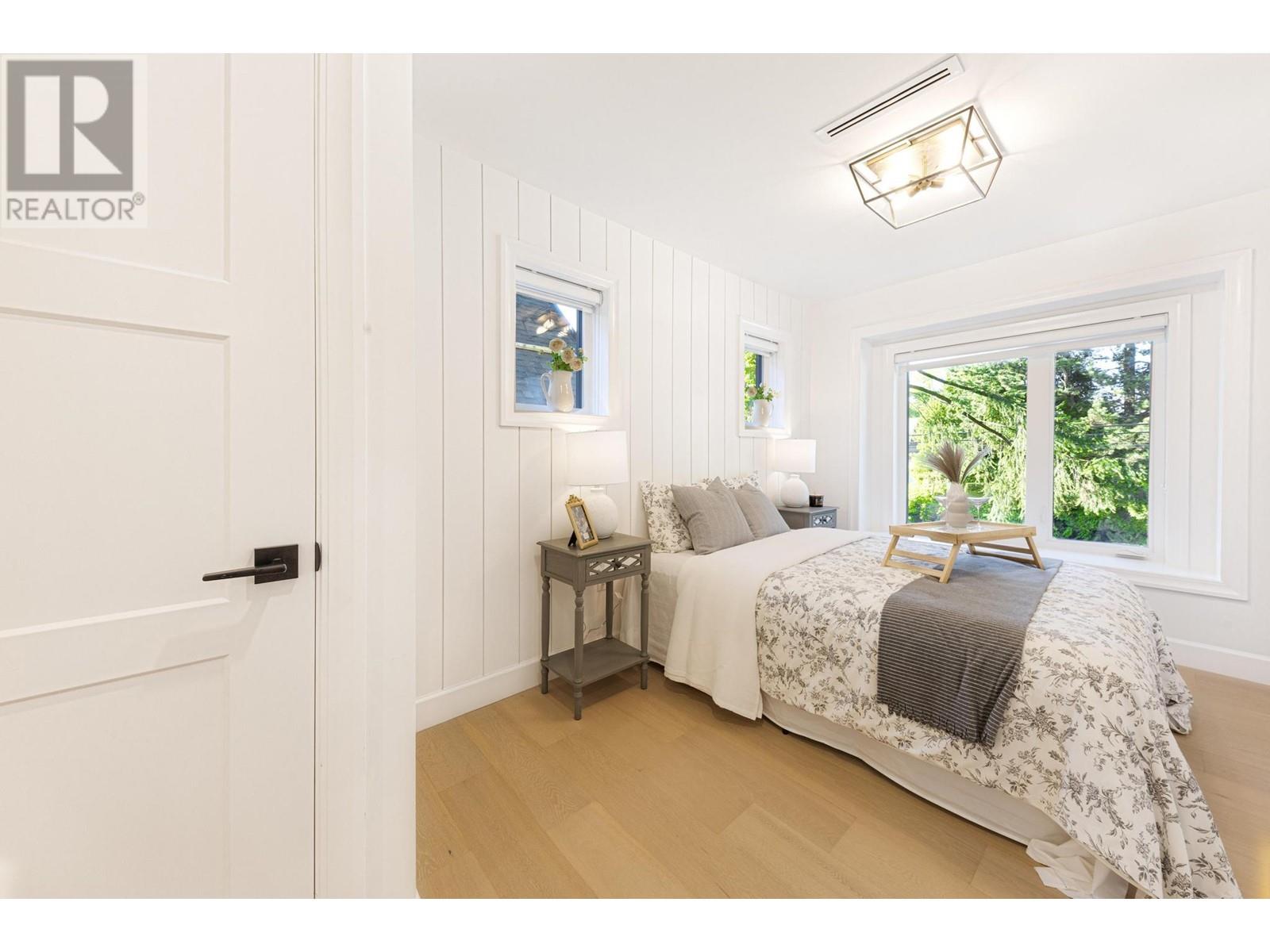 Listing Picture 23 of 32 : 2608 W 41ST AVENUE, Vancouver / 溫哥華 - 魯藝地產 Yvonne Lu Group - MLS Medallion Club Member