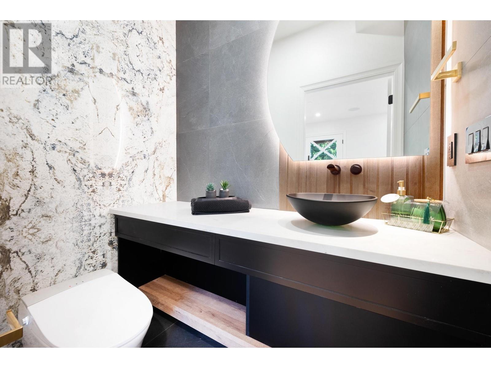 Listing Picture 22 of 32 : 2608 W 41ST AVENUE, Vancouver / 溫哥華 - 魯藝地產 Yvonne Lu Group - MLS Medallion Club Member