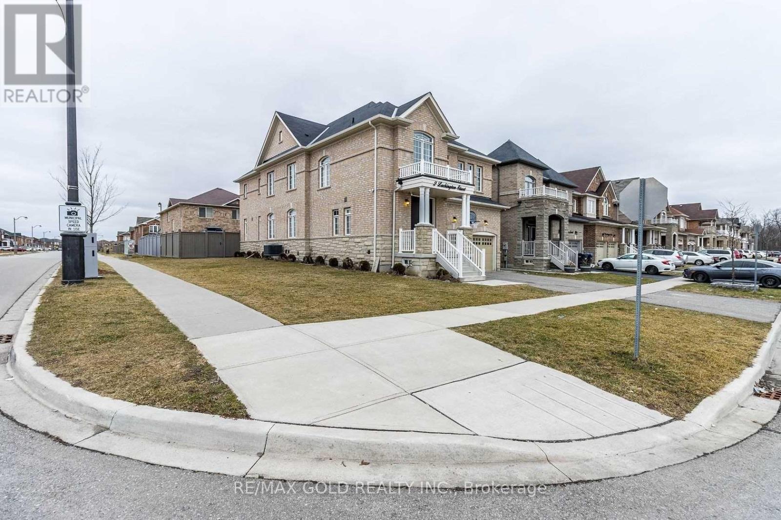 2 Lackington Street, Brampton, Ontario  L6X 0R8 - Photo 3 - W11932518