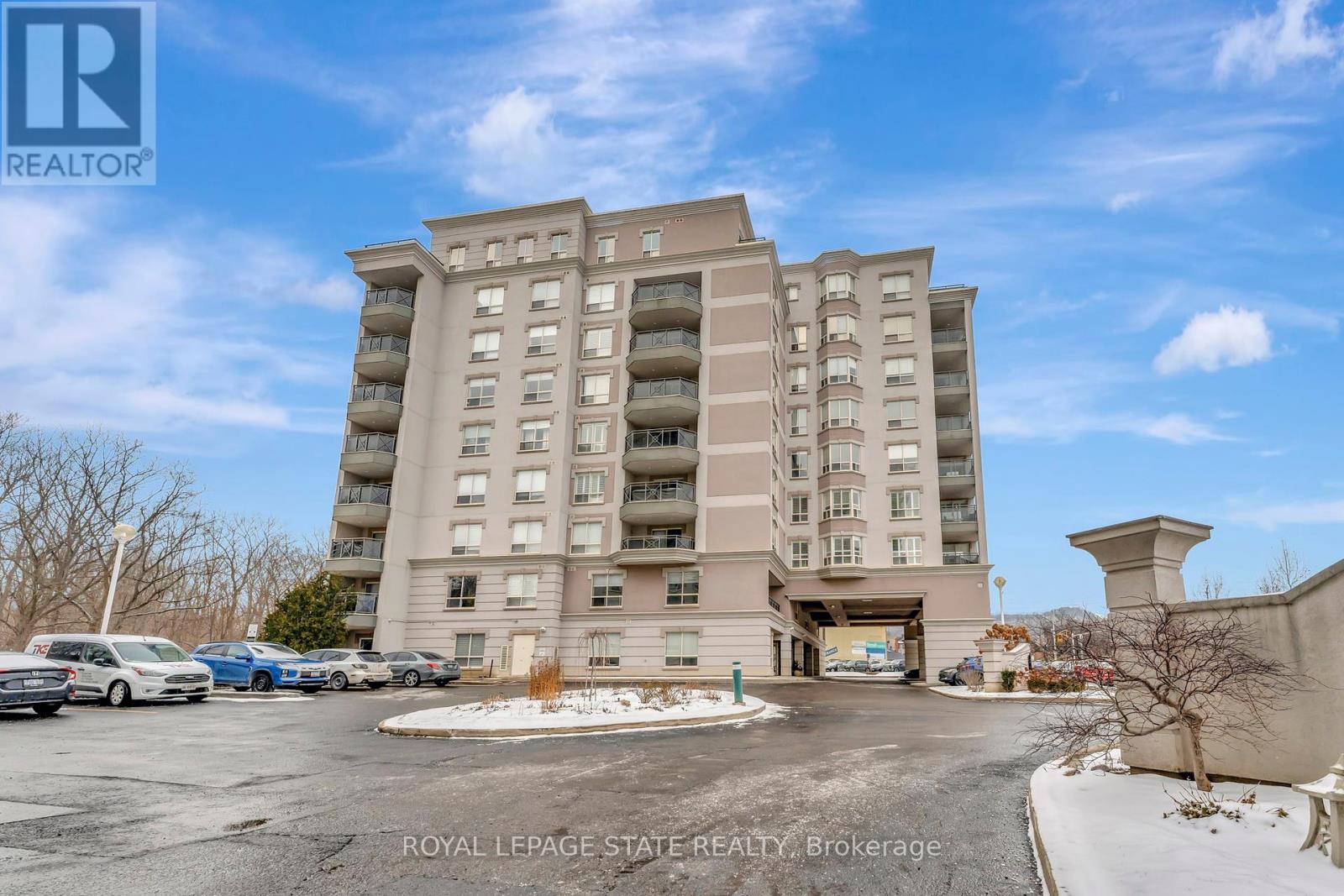 203 - 4000 CREEKSIDE DRIVE, Hamilton, Ontario