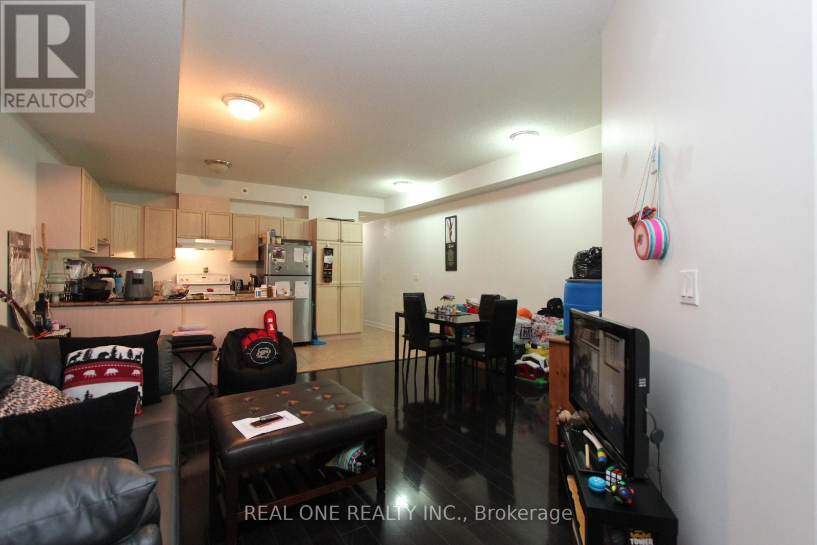 Property at 11 - 38 GIBSON AVENUE image 4