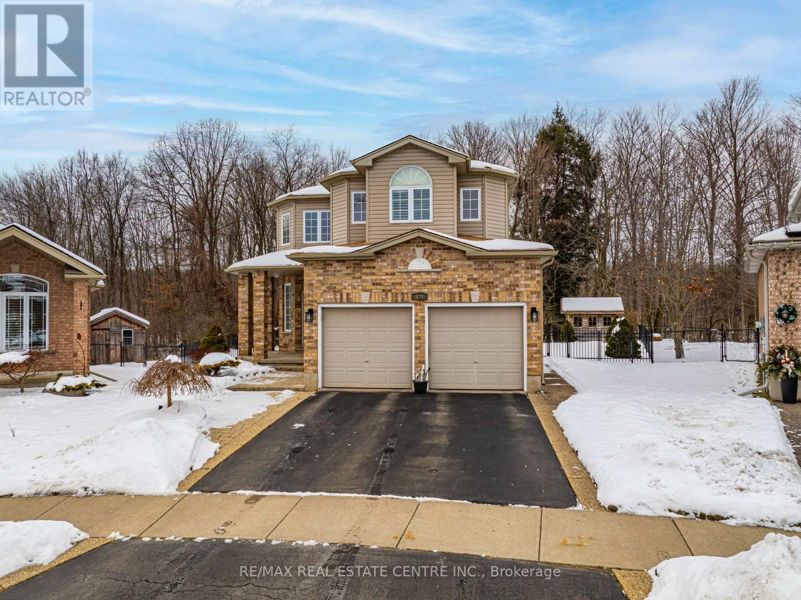 524 COUNTRY CLAIR PLACE, Kitchener, Ontario