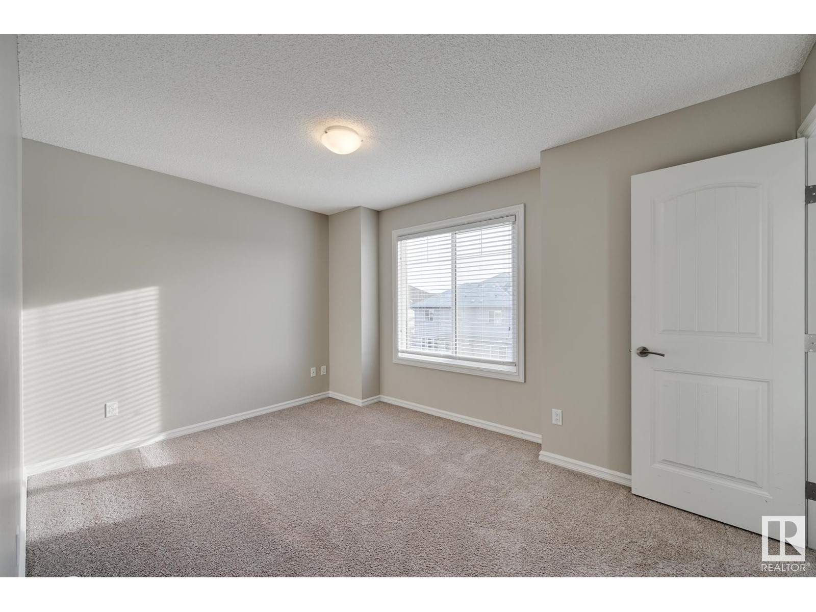 #2 2215 24 St Nw, Edmonton, Alberta  T6T 1A6 - Photo 19 - E4418644