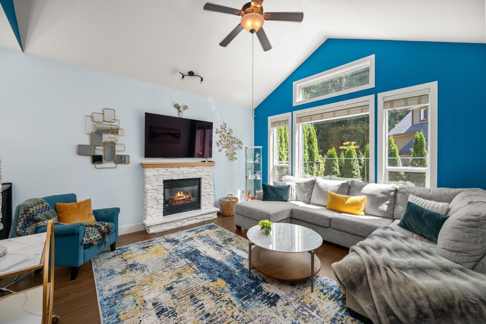 Property at 2 5257 MARKEL DRIVE image 3