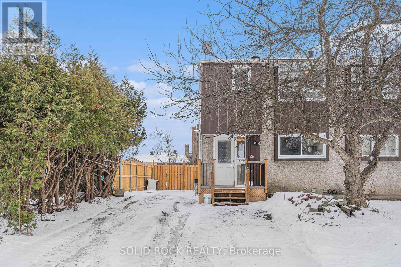 Property at 1432 LEIGH CRESCENT image 2