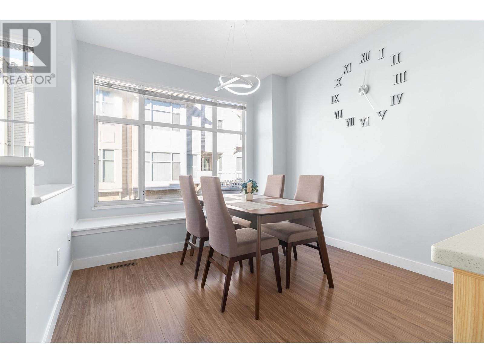 Listing Picture 5 of 16 : 7 12920 JACK BELL DRIVE, Richmond / 烈治文 - 魯藝地產 Yvonne Lu Group - MLS Medallion Club Member