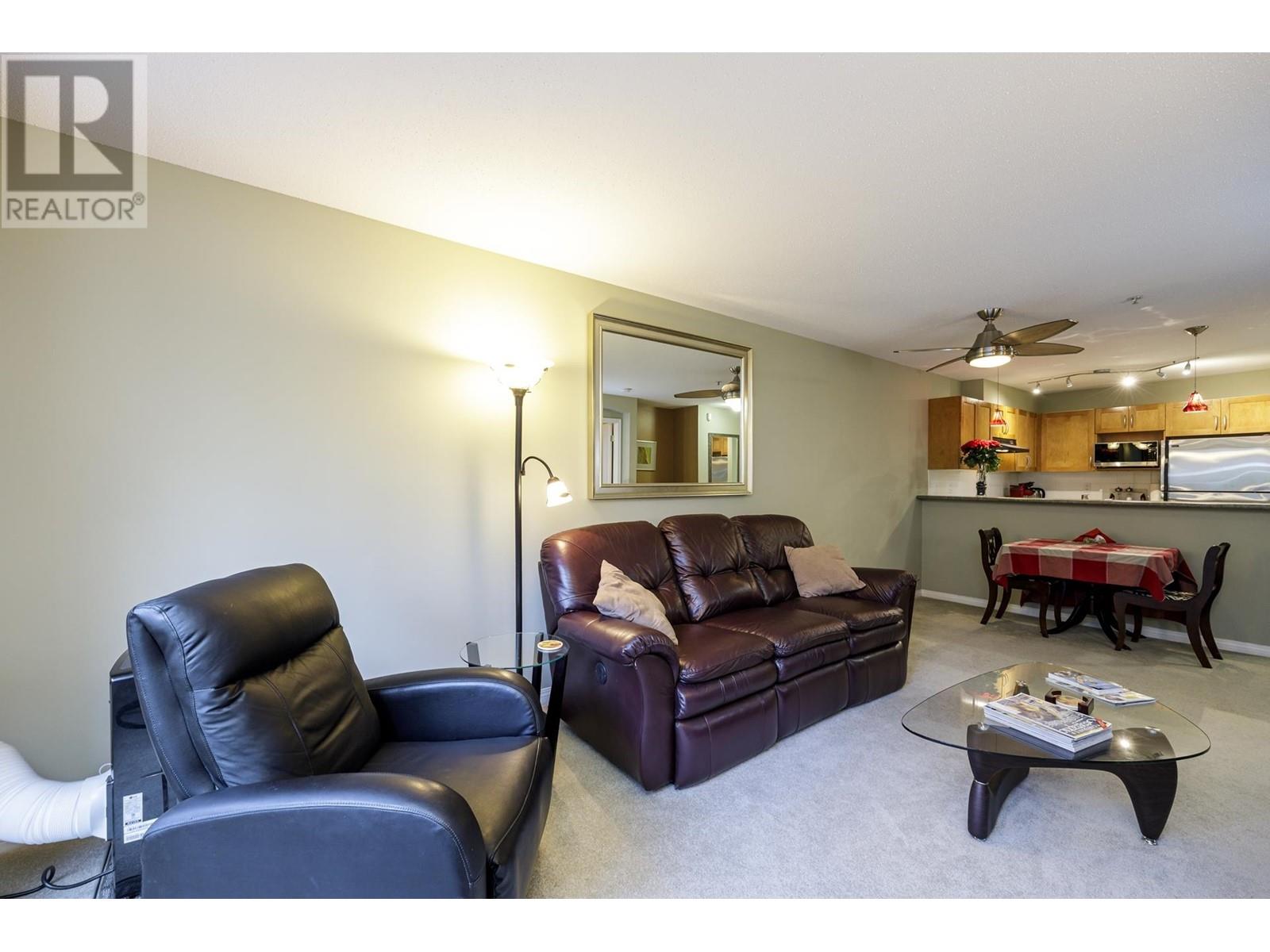 218 333 E 1st Street, North Vancouver, British Columbia  V7L 4W9 - Photo 5 - R2957906