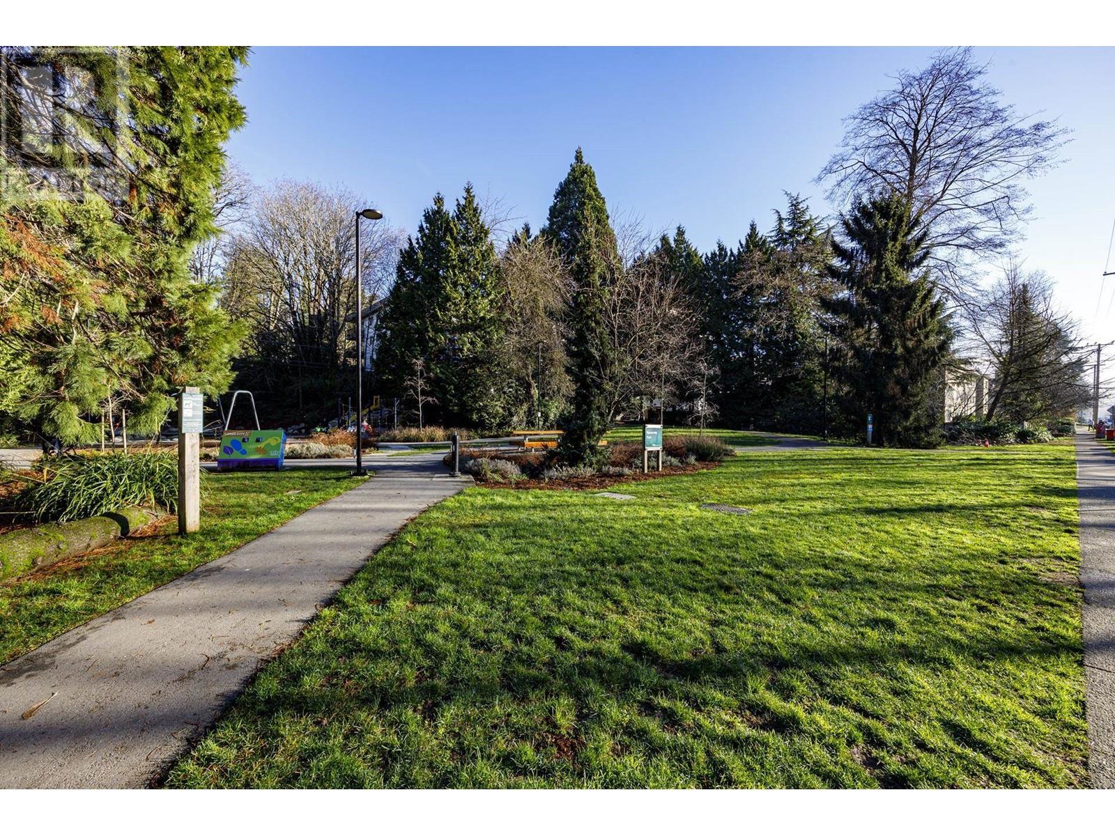218 333 E 1st Street, North Vancouver, British Columbia  V7L 4W9 - Photo 25 - R2957906