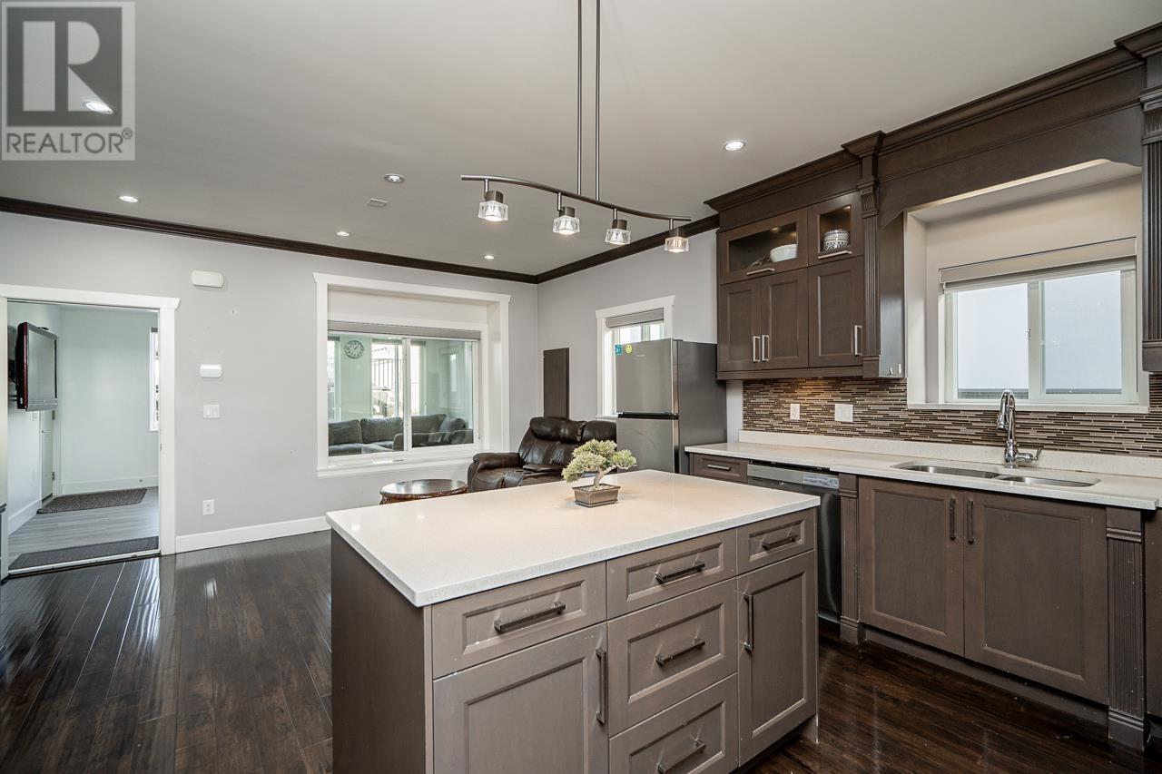 7919 11th Avenue, Burnaby, British Columbia  V3N 2N5 - Photo 10 - R2957462