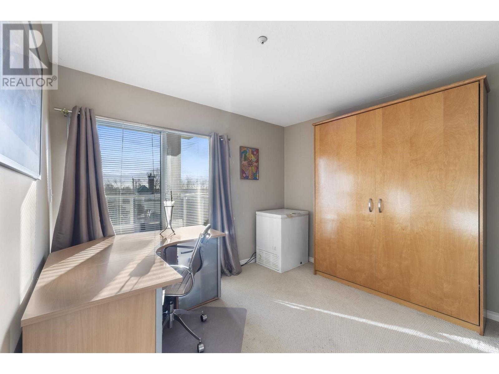 Listing Picture 27 of 33 : 312 8450 JELLICOE STREET, Vancouver / 溫哥華 - 魯藝地產 Yvonne Lu Group - MLS Medallion Club Member