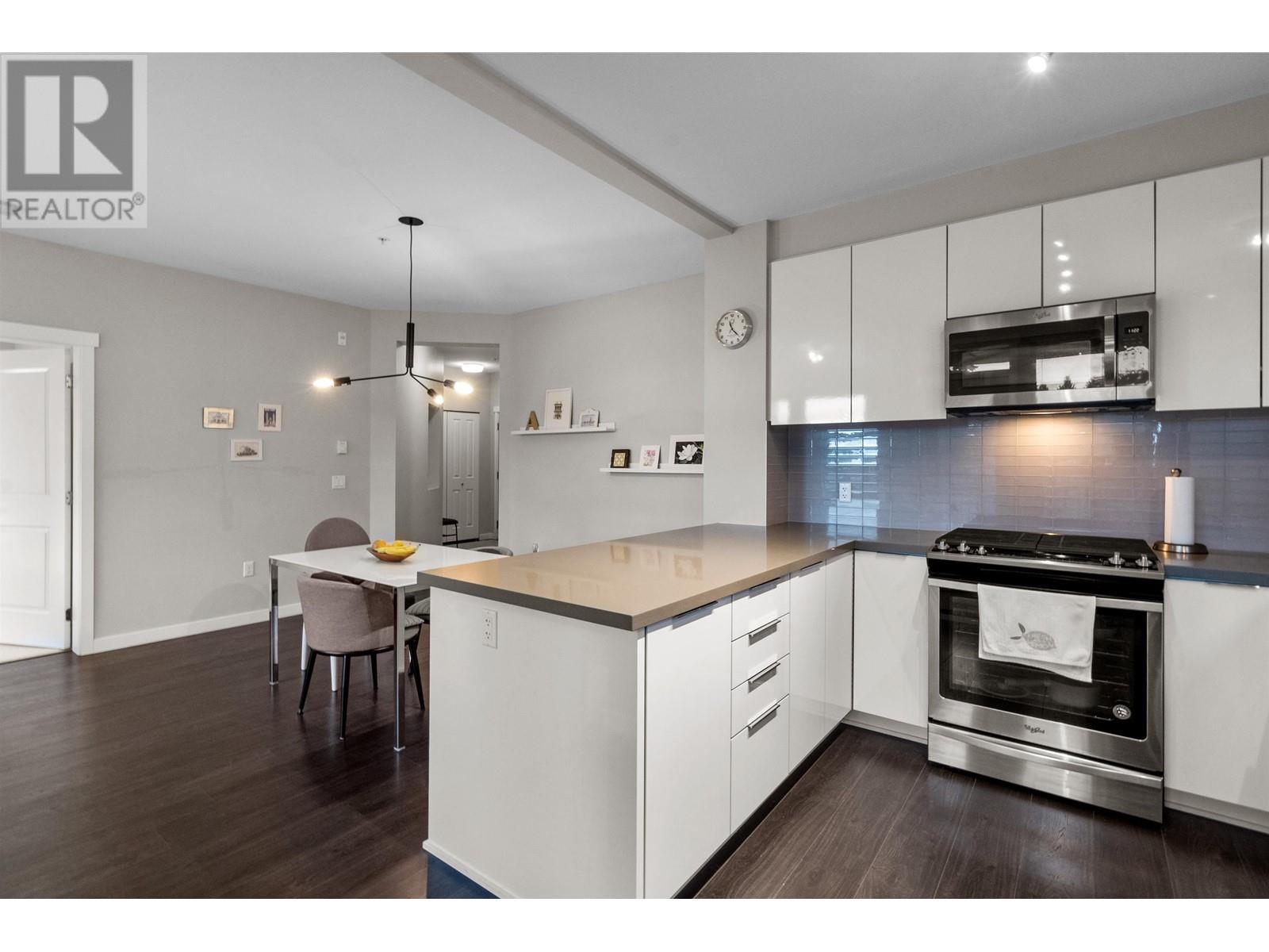 310 607 Cottonwood Avenue, Coquitlam, British Columbia V3J 0H1 - Photo 8 - R2958094