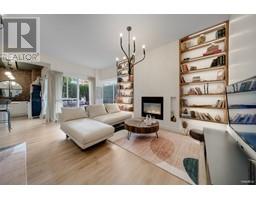 102 410 CARNARVON STREET, New Westminster, British Columbia