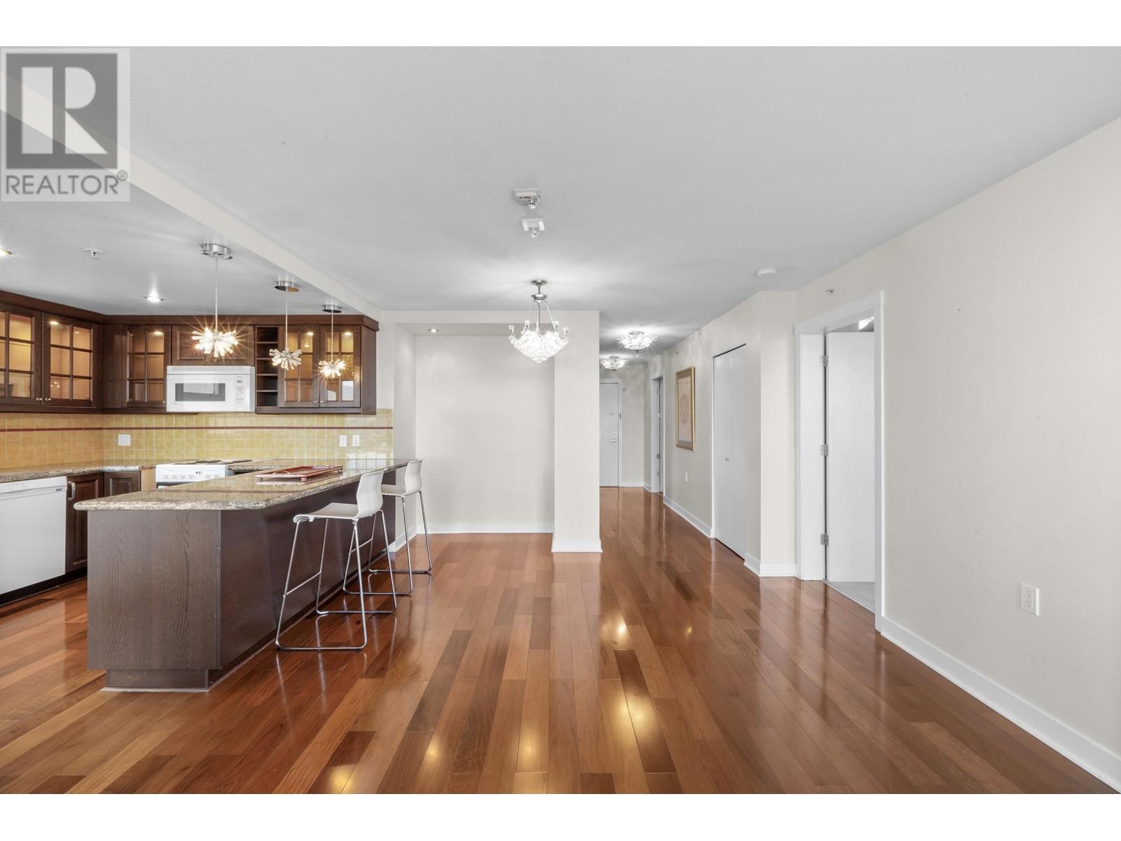 403 121 W 16th Street, North Vancouver, British Columbia V7M 3P4 - Photo 10 - R2958110