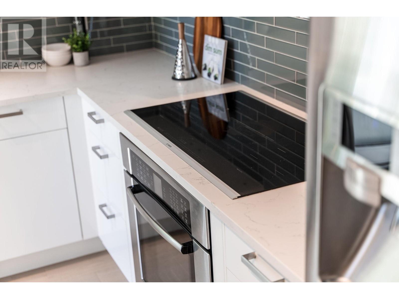 Listing Picture 13 of 40 : 204 1005 W 7TH AVENUE, Vancouver / 溫哥華 - 魯藝地產 Yvonne Lu Group - MLS Medallion Club Member