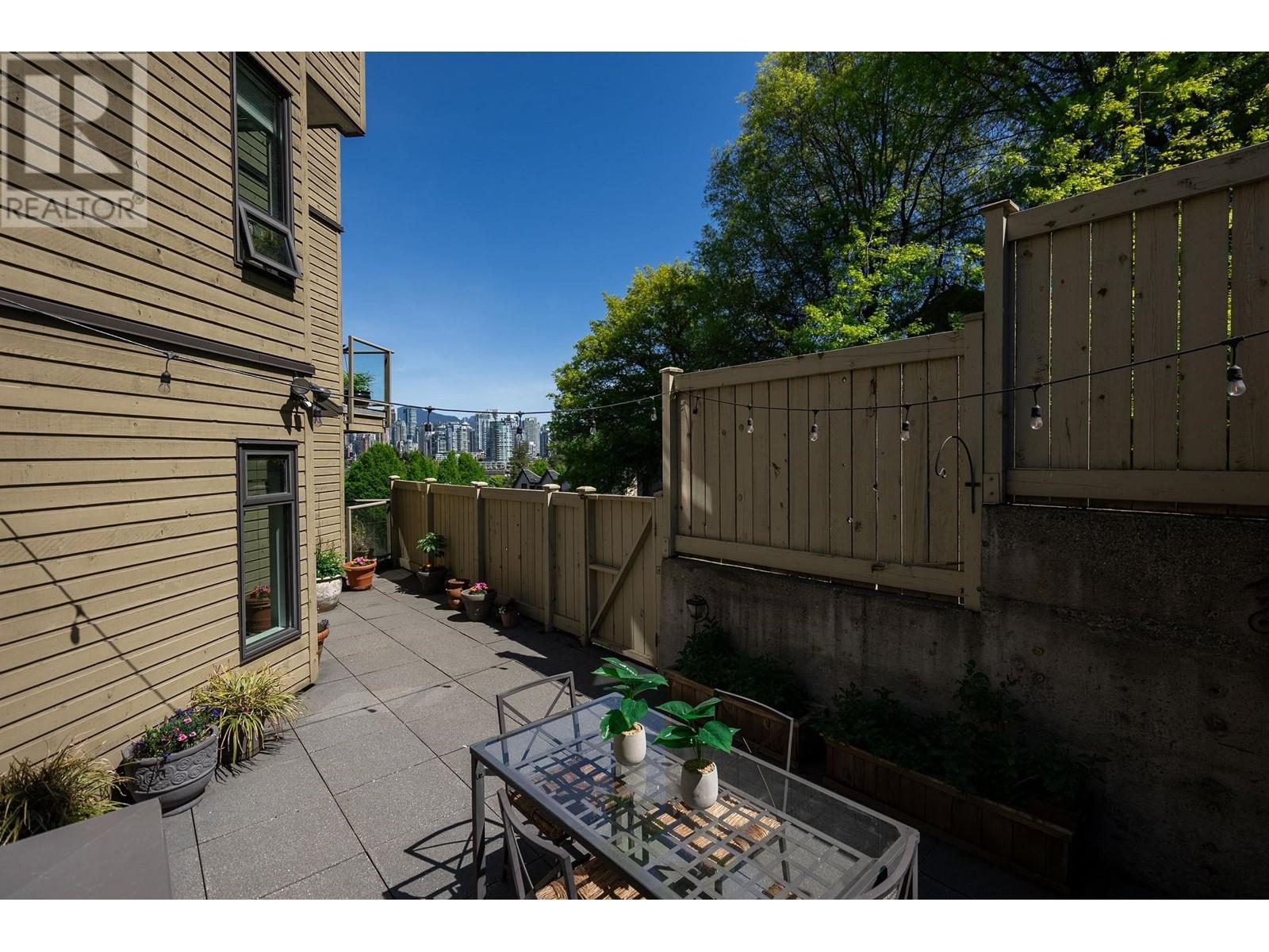 Listing Picture 17 of 40 : 204 1005 W 7TH AVENUE, Vancouver / 溫哥華 - 魯藝地產 Yvonne Lu Group - MLS Medallion Club Member