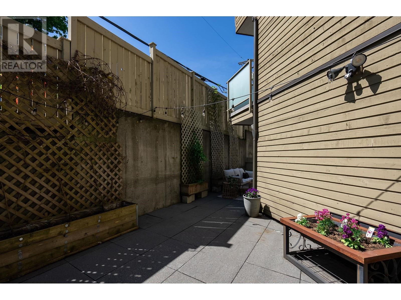 Listing Picture 24 of 40 : 204 1005 W 7TH AVENUE, Vancouver / 溫哥華 - 魯藝地產 Yvonne Lu Group - MLS Medallion Club Member