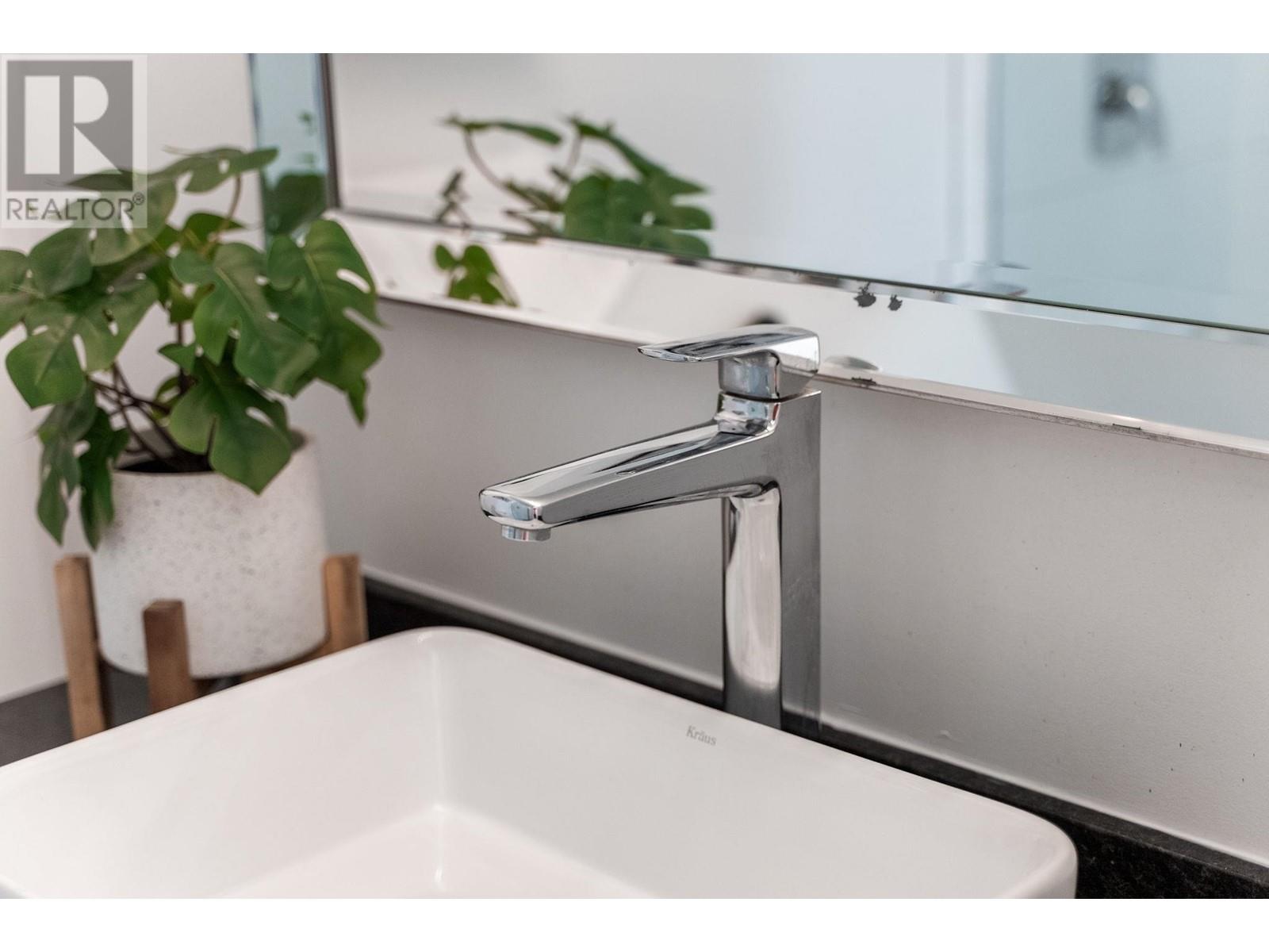 Listing Picture 30 of 40 : 204 1005 W 7TH AVENUE, Vancouver / 溫哥華 - 魯藝地產 Yvonne Lu Group - MLS Medallion Club Member